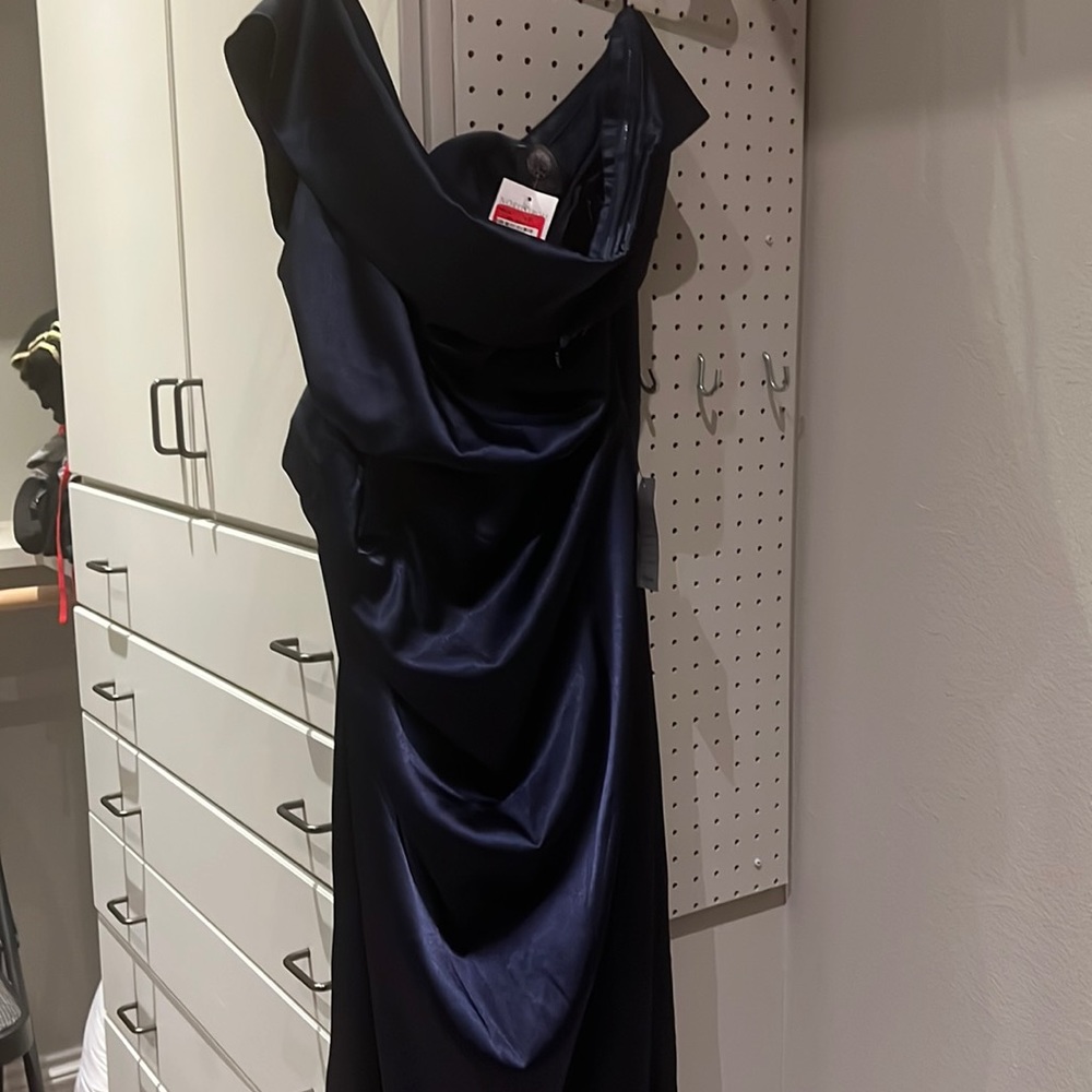 Navy Ruched Vince Camuto Gown in size 16